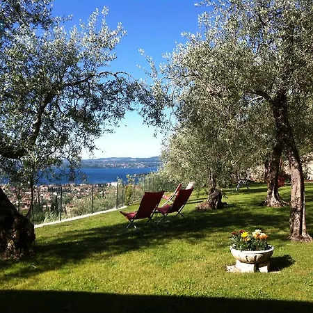 Konukevi Giardini Di Corte
