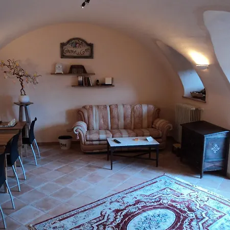 Bed and Breakfast Giardini Di Corte 3*