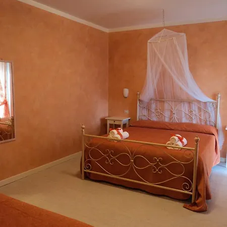 فندق مبيت وإفطار Giardini Di Corte
